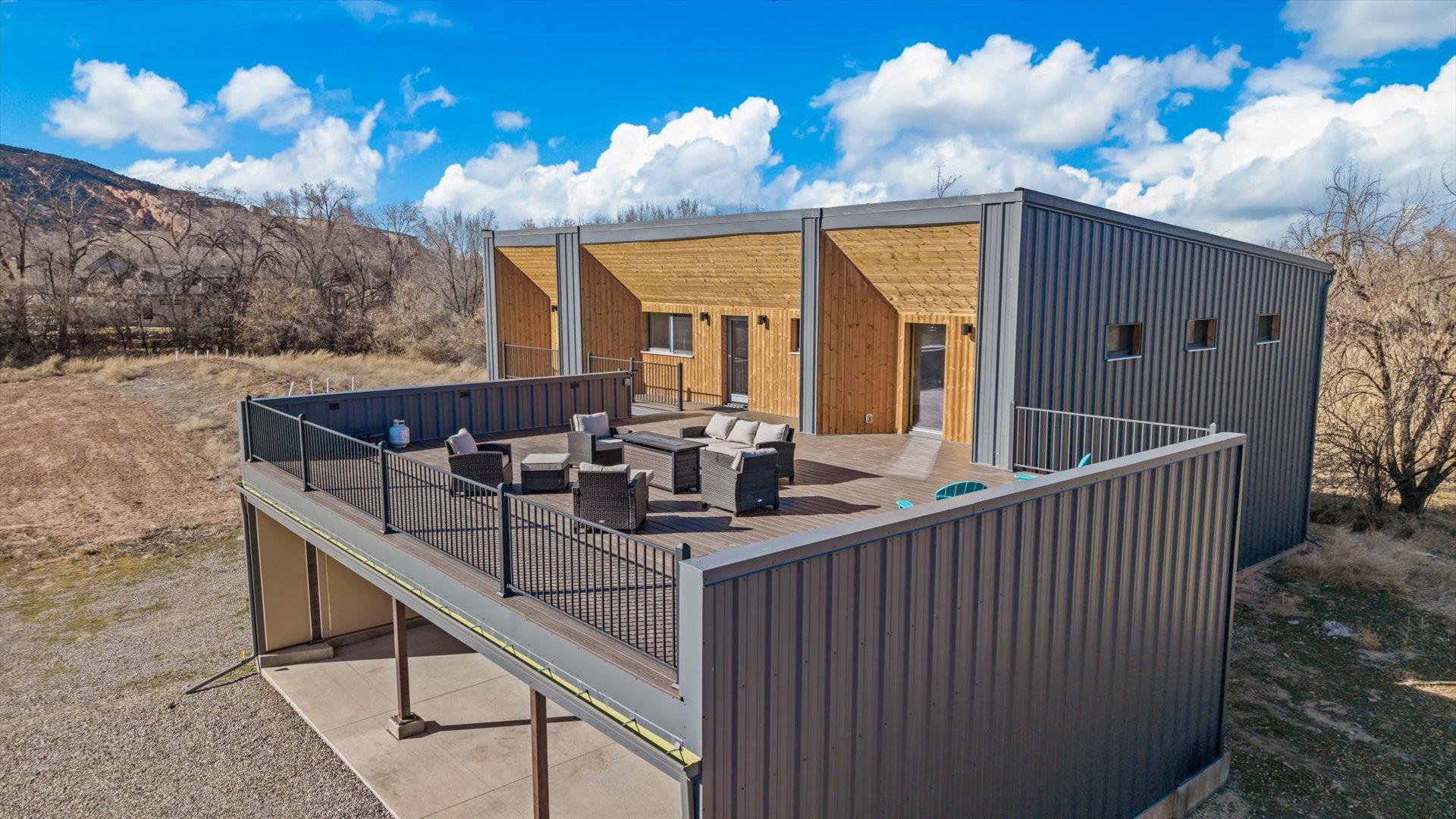 33-1970 Broadway-33.jpg