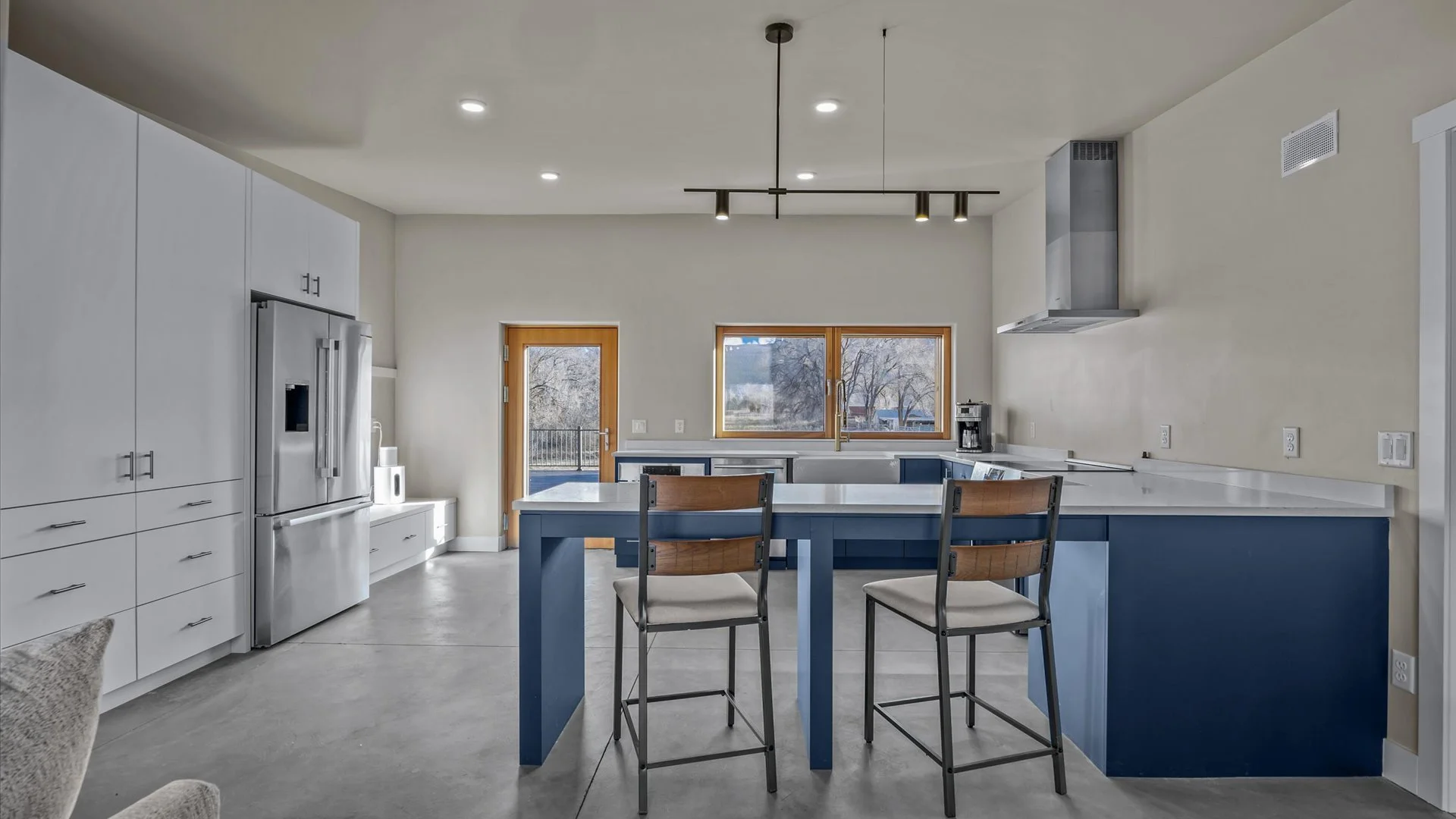 12-1970 Broadway-12.jpg